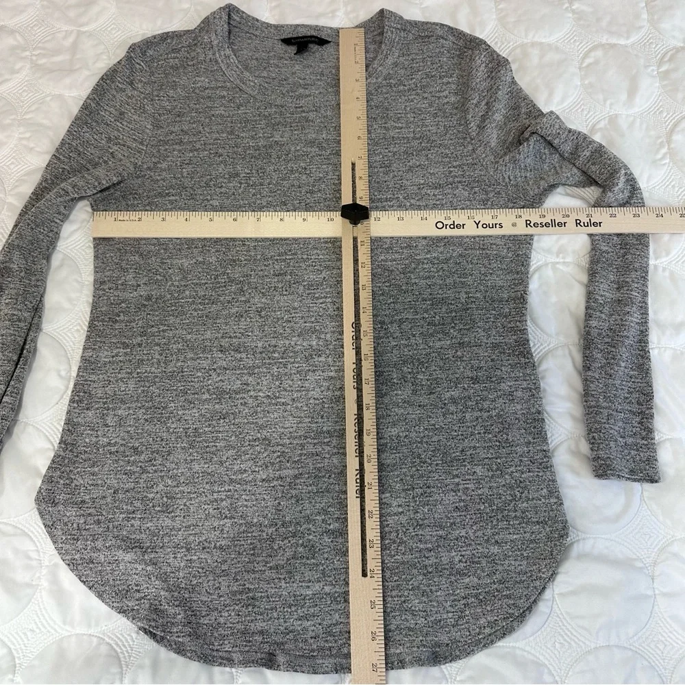 Banana Republic‎ M Luxespun crew long-sleeve tee, rounded hem, gray heather